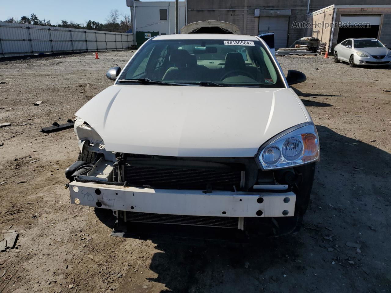 2004 Chevrolet Malibu  White vin: 1G1ZS52844F166485