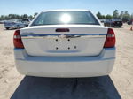 2004 Chevrolet Malibu  White vin: 1G1ZS52F24F204441