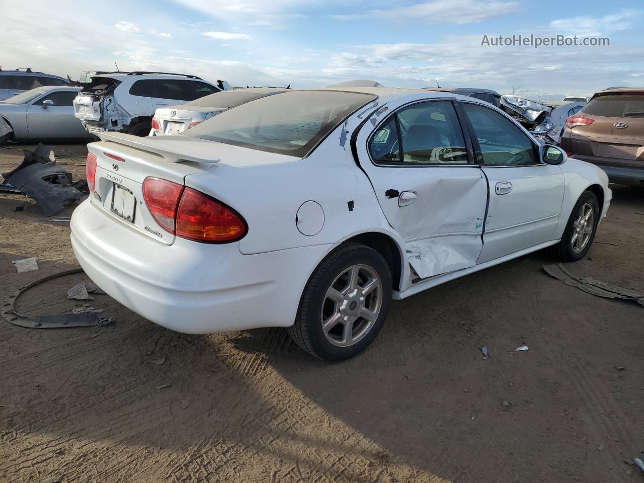 2001 Oldsmobile Alero Gls White vin: 1G3NF52EX1C119720