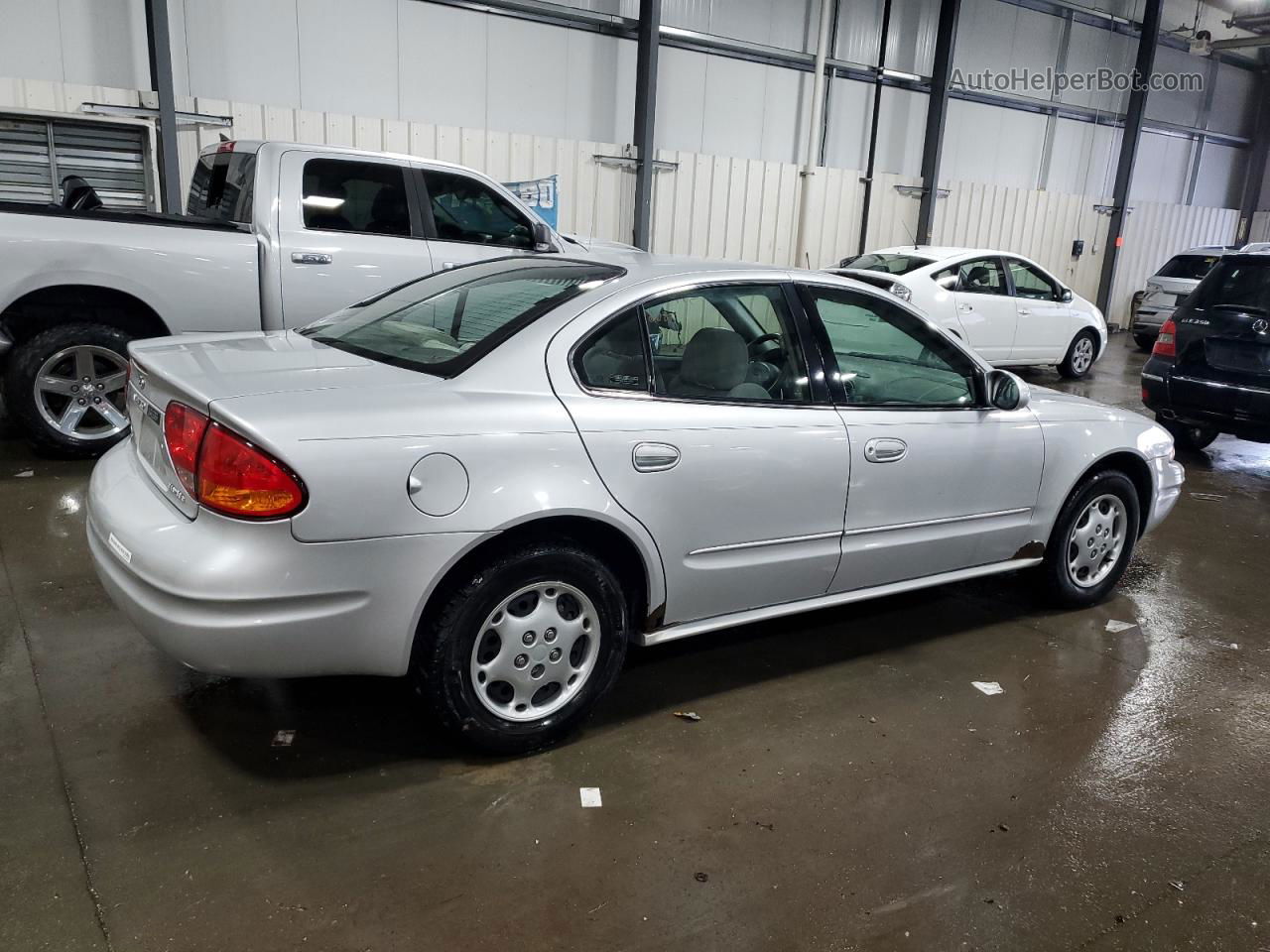 2001 Oldsmobile Alero Gl Silver vin: 1G3NL52T11C208874