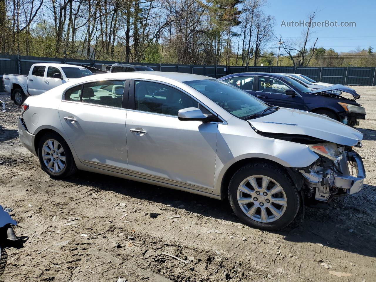 2013 Buick Lacrosse  Серебряный vin: 1G4GA5E36DF199727