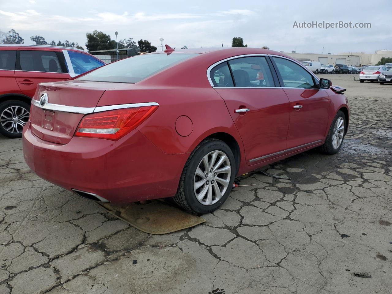 2014 Buick Lacrosse  Red vin: 1G4GB5G36EF281615