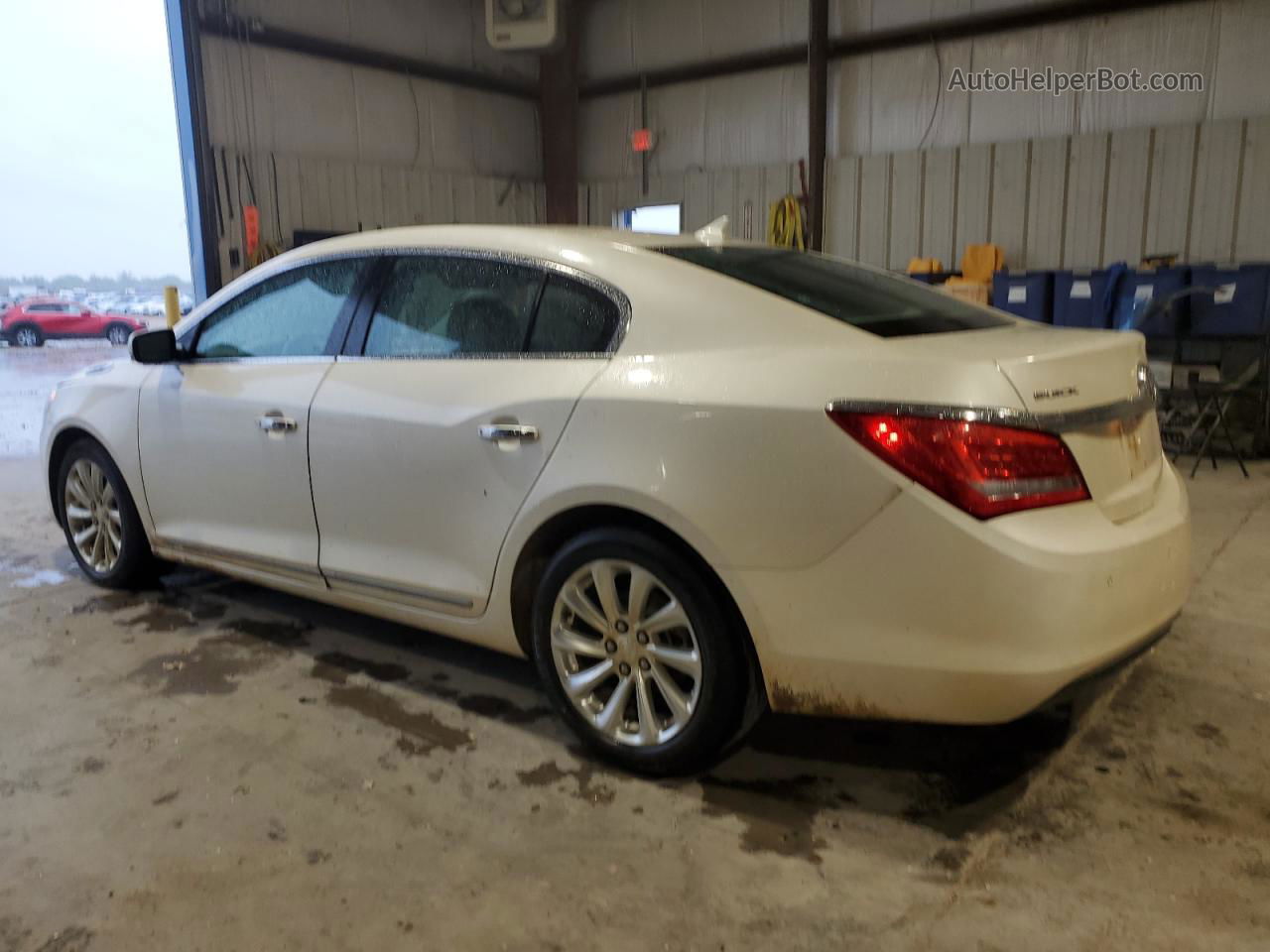 2014 Buick Lacrosse  White vin: 1G4GB5GR1EF102661