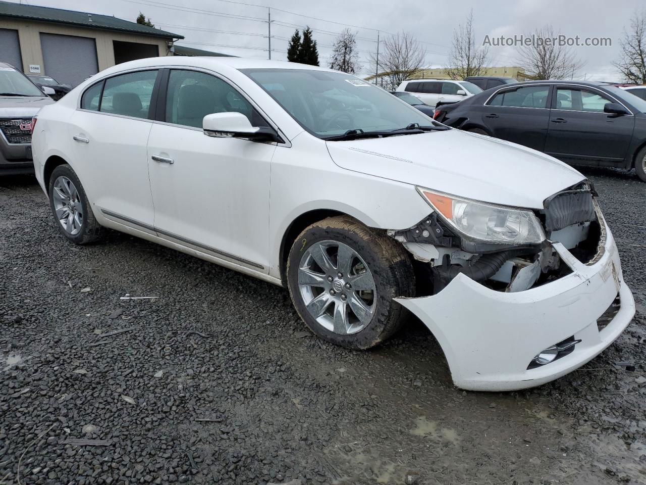 2013 Buick Lacrosse  White vin: 1G4GC5E32DF123285