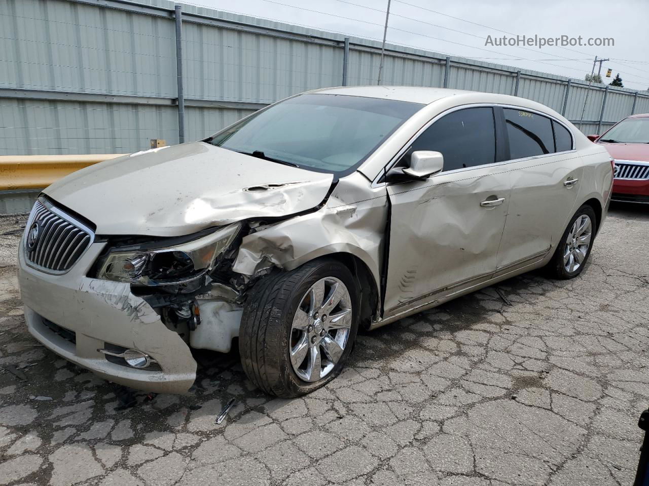 2013 Buick Lacrosse  Beige vin: 1G4GC5E32DF243541