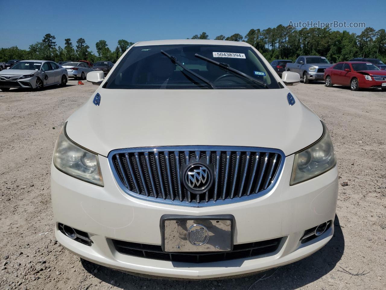 2013 Buick Lacrosse  White vin: 1G4GC5E33DF167795