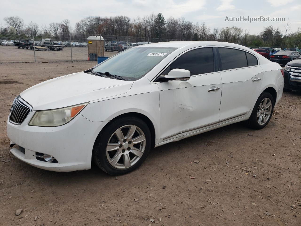 2013 Buick Lacrosse  White vin: 1G4GC5E34DF162525