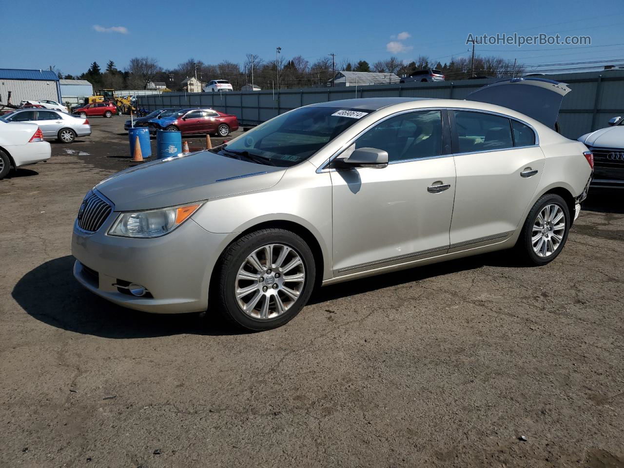 2013 Buick Lacrosse  Beige vin: 1G4GC5E36DF303711