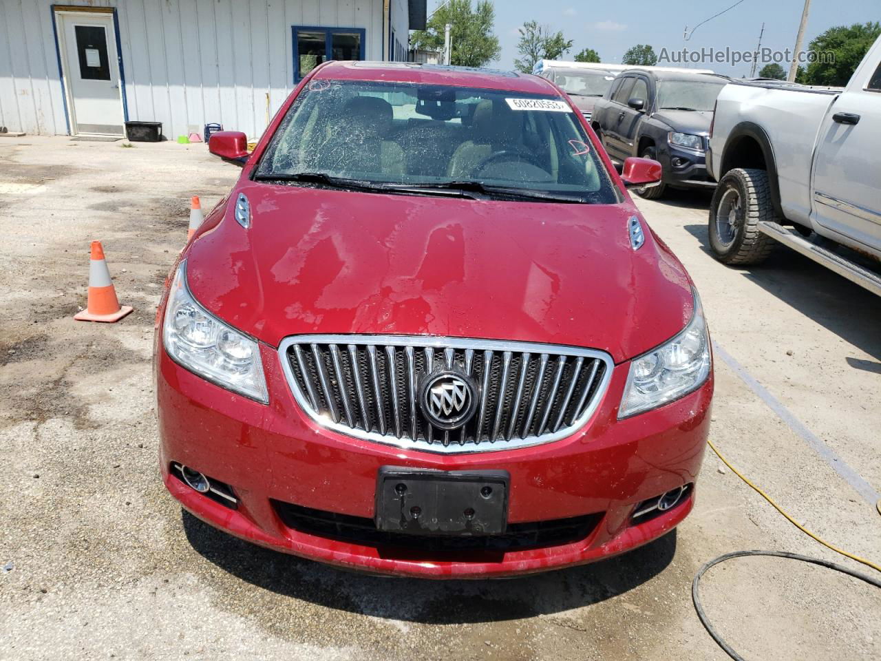 2013 Buick Lacrosse  Red vin: 1G4GC5E36DF331685