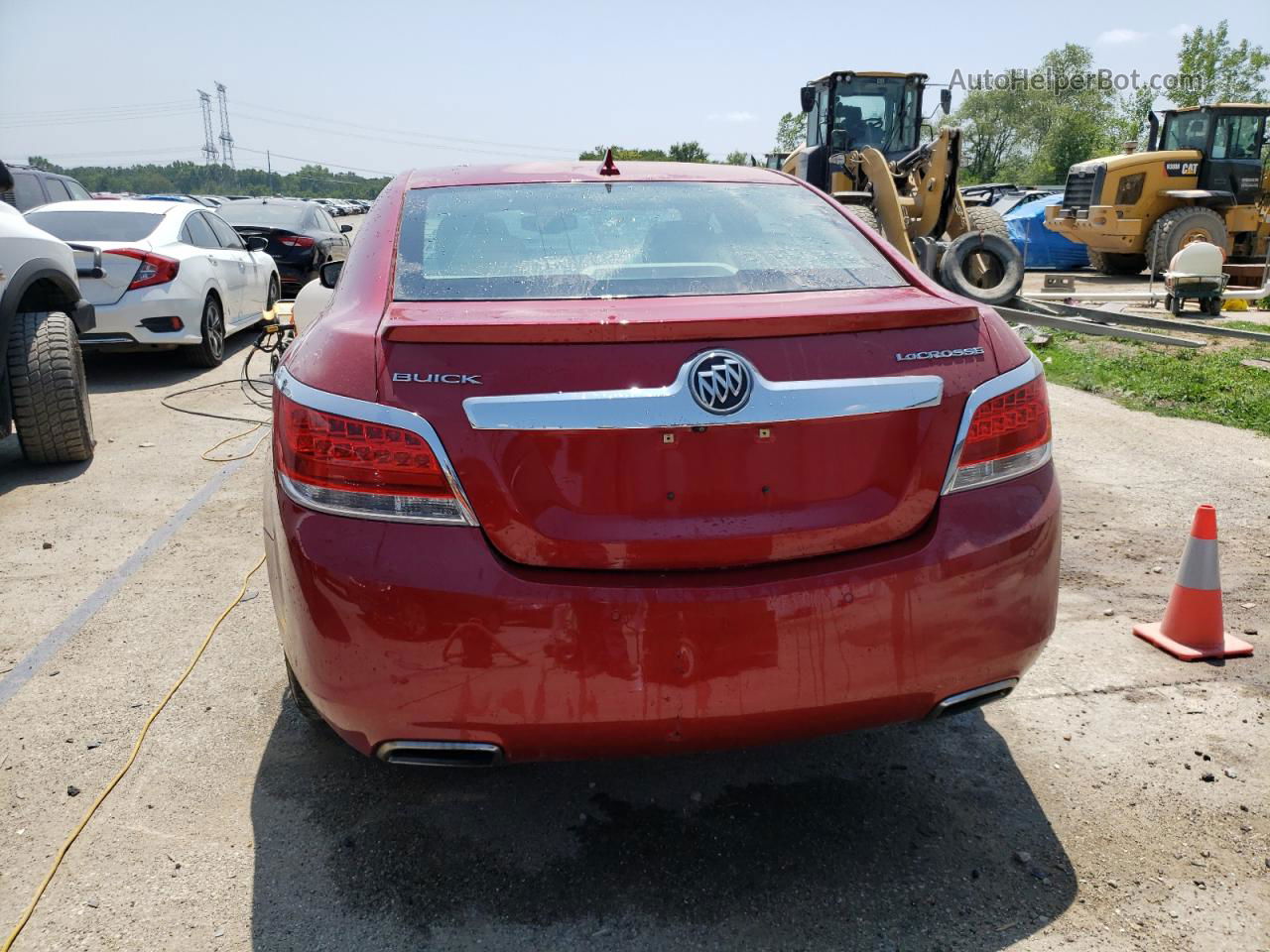 2013 Buick Lacrosse  Красный vin: 1G4GC5E36DF331685