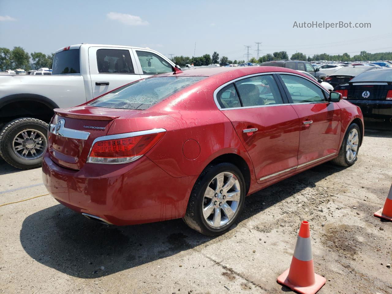 2013 Buick Lacrosse  Red vin: 1G4GC5E36DF331685