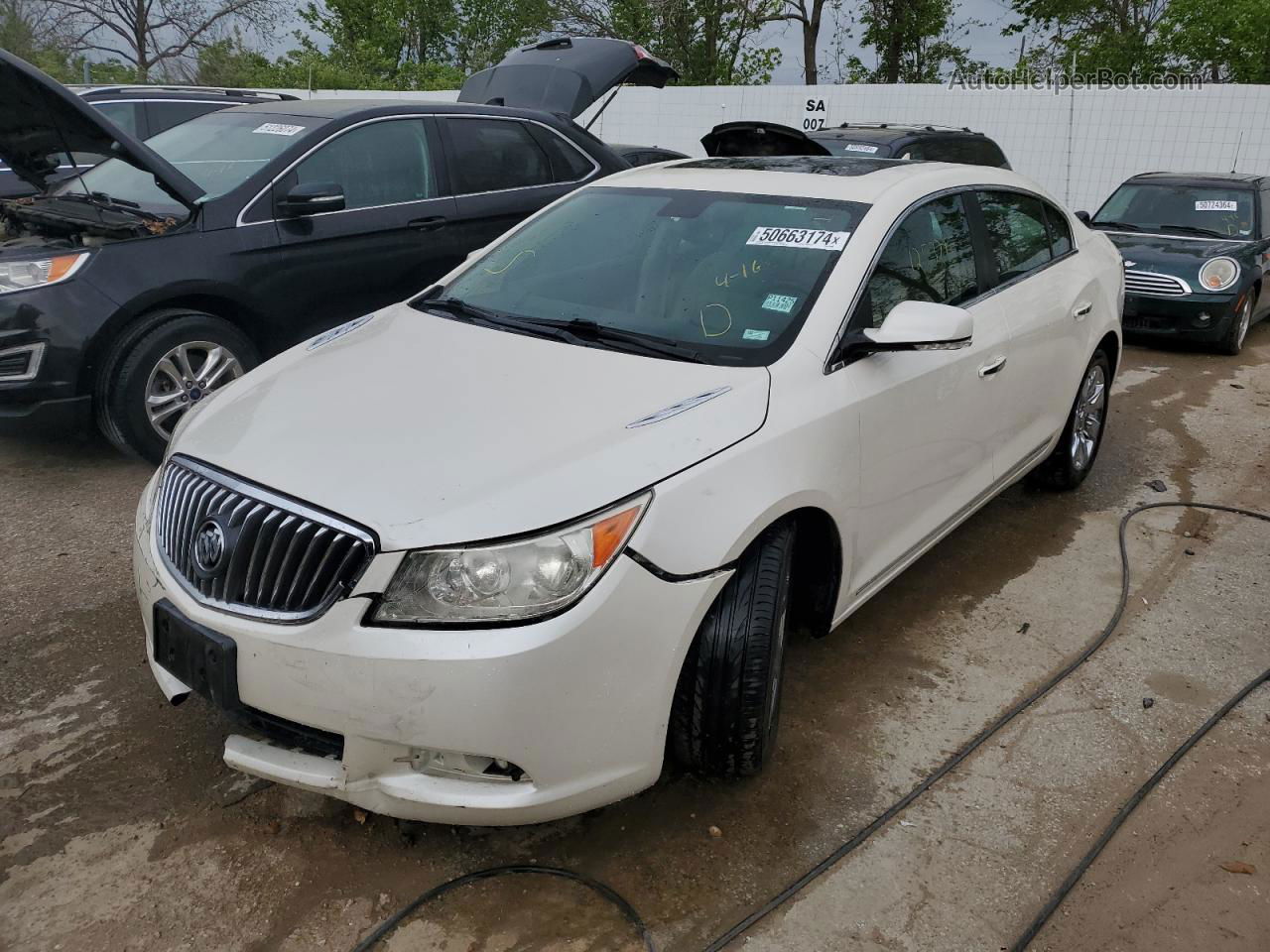 2013 Buick Lacrosse  White vin: 1G4GC5E37DF264420