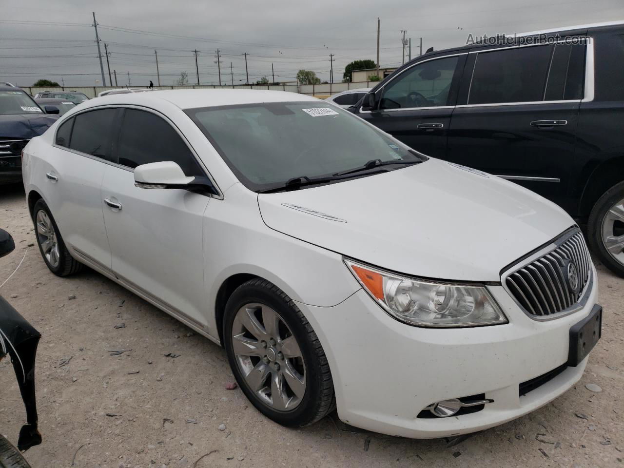 2013 Buick Lacrosse  White vin: 1G4GC5E37DF335759