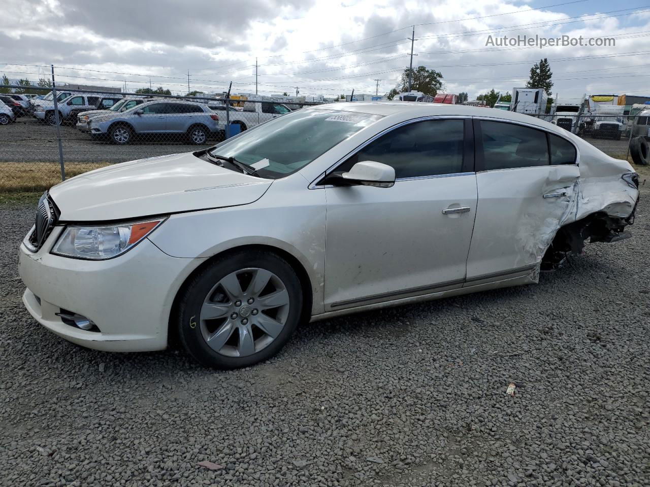 2013 Buick Lacrosse  White vin: 1G4GC5E38DF320395