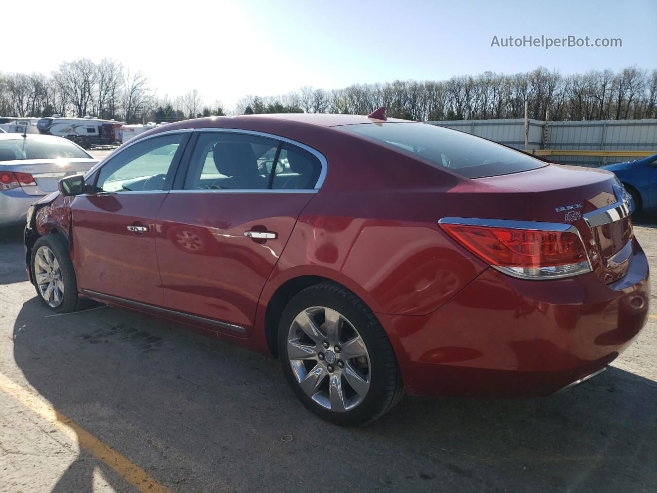 2013 Buick Lacrosse  Red vin: 1G4GC5E39DF122019