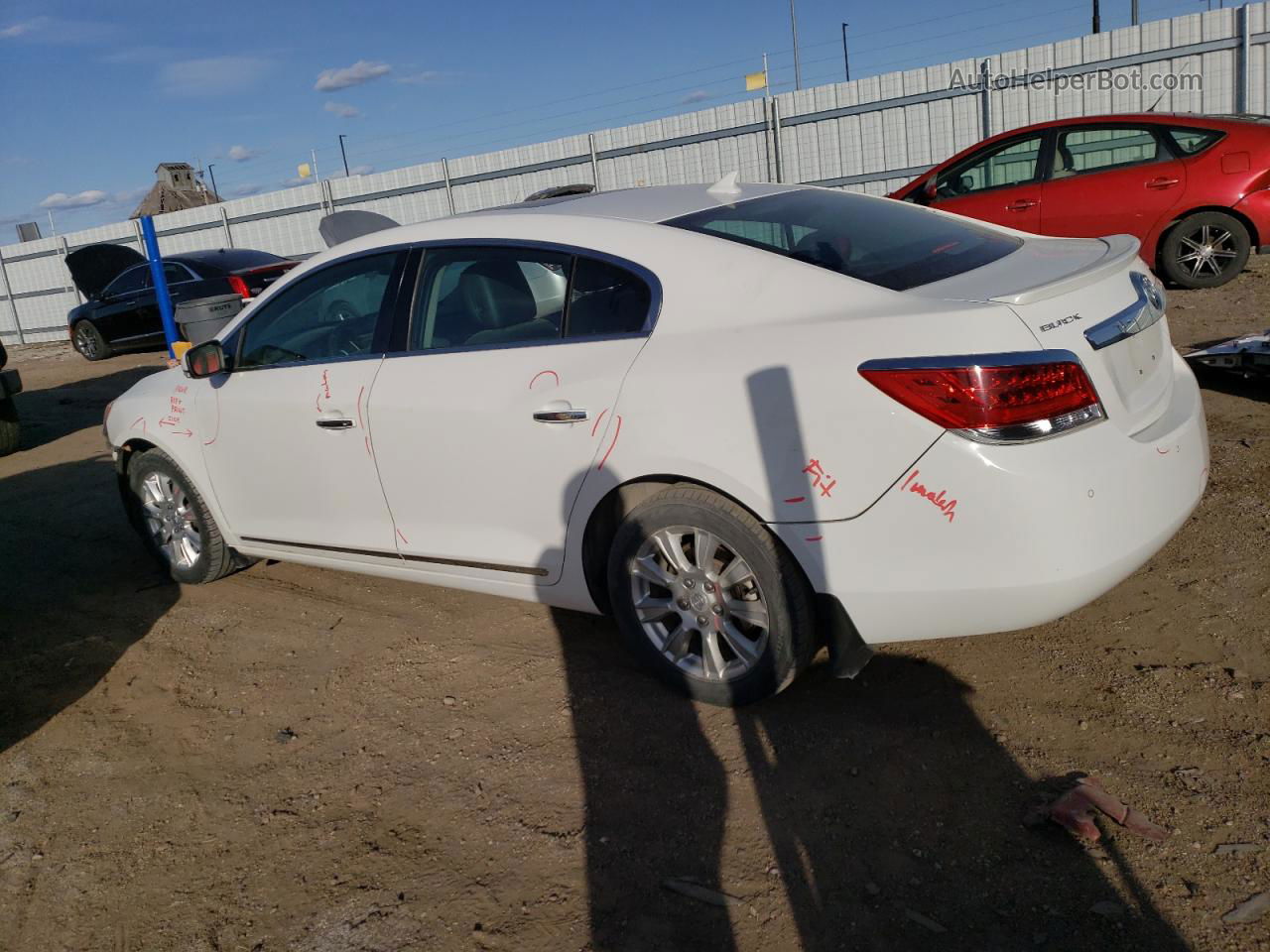 2013 Buick Lacrosse  White vin: 1G4GC5ER3DF294258