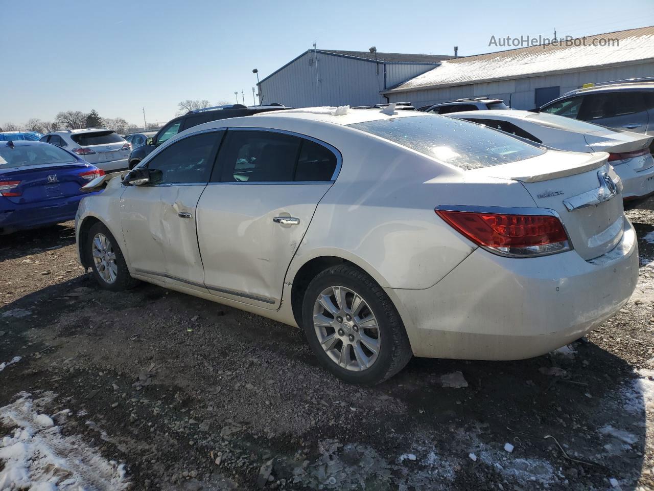 2013 Buick Lacrosse  White vin: 1G4GC5ER4DF188871