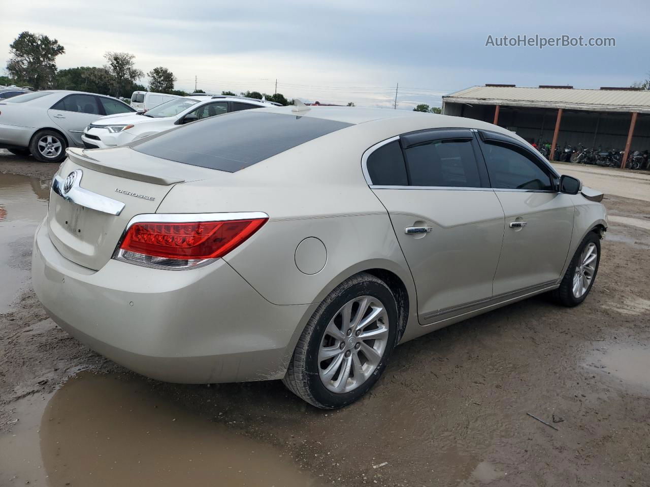 2013 Buick Lacrosse  Tan vin: 1G4GC5ER6DF297283