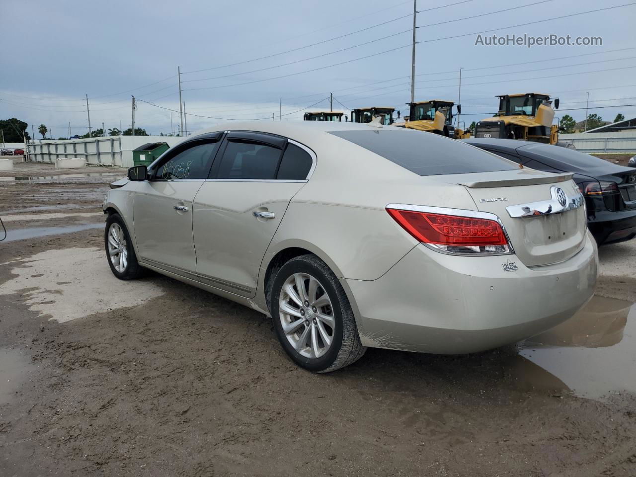 2013 Buick Lacrosse  Tan vin: 1G4GC5ER6DF297283