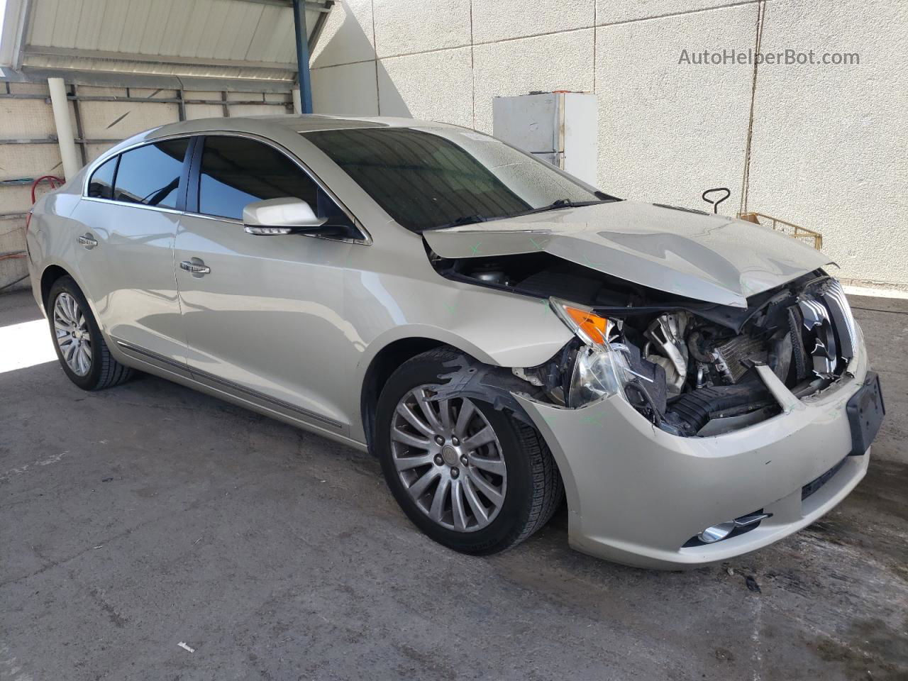 2013 Buick Lacrosse  Beige vin: 1G4GC5ER8DF185679