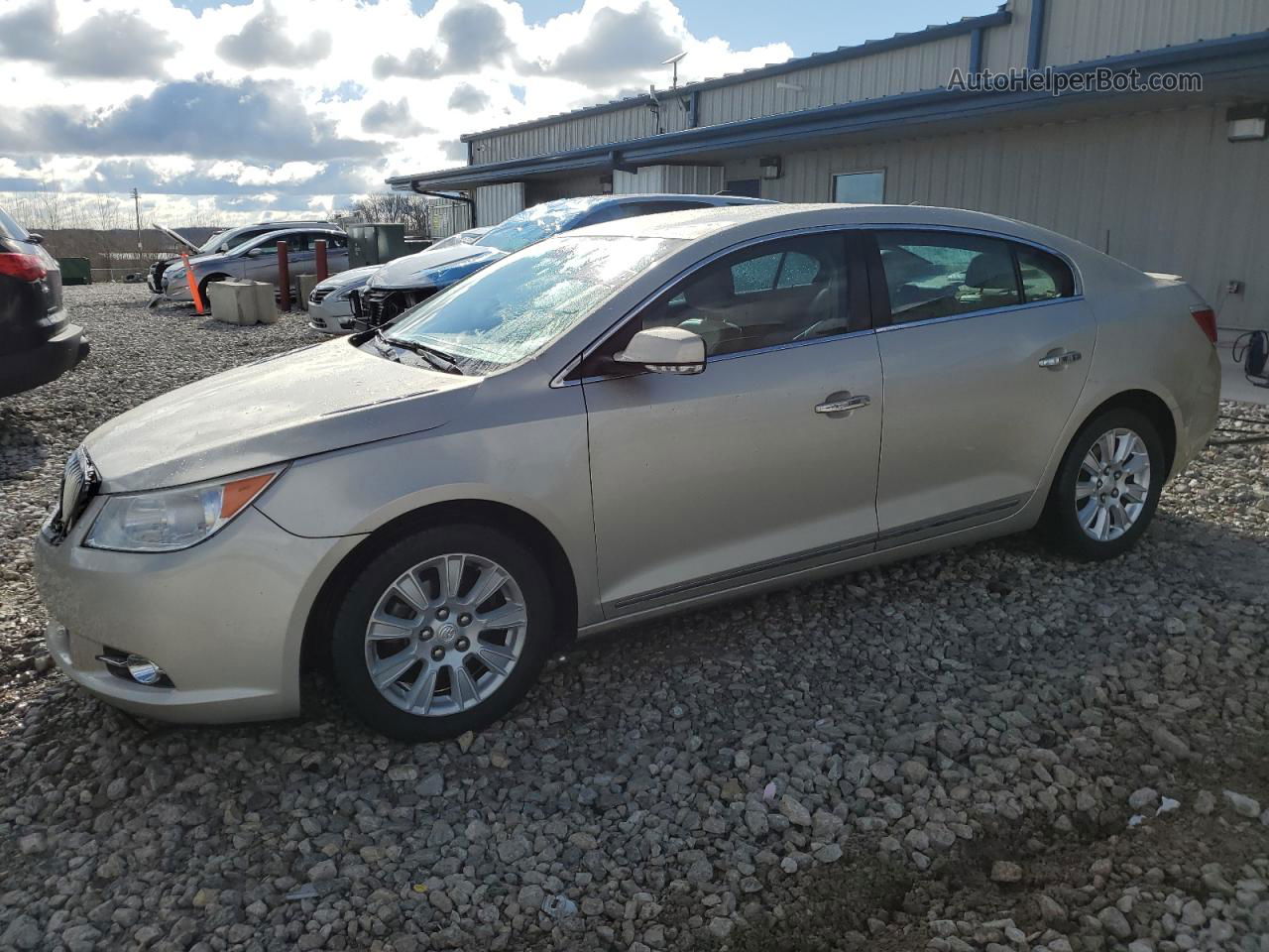 2013 Buick Lacrosse  Серебряный vin: 1G4GC5ER9DF255772