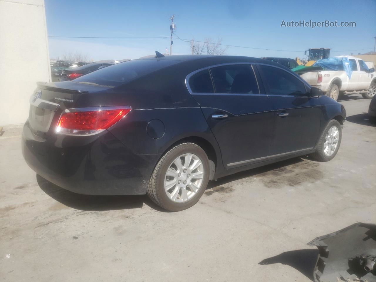 2013 Buick Lacrosse  Черный vin: 1G4GC5ERXDF281006