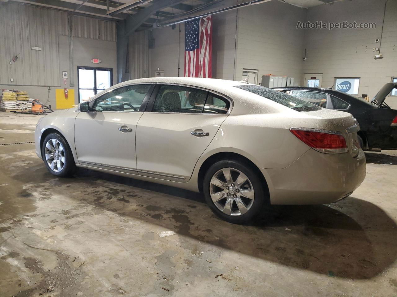 2013 Buick Lacrosse  Золотой vin: 1G4GC5G34DF331049