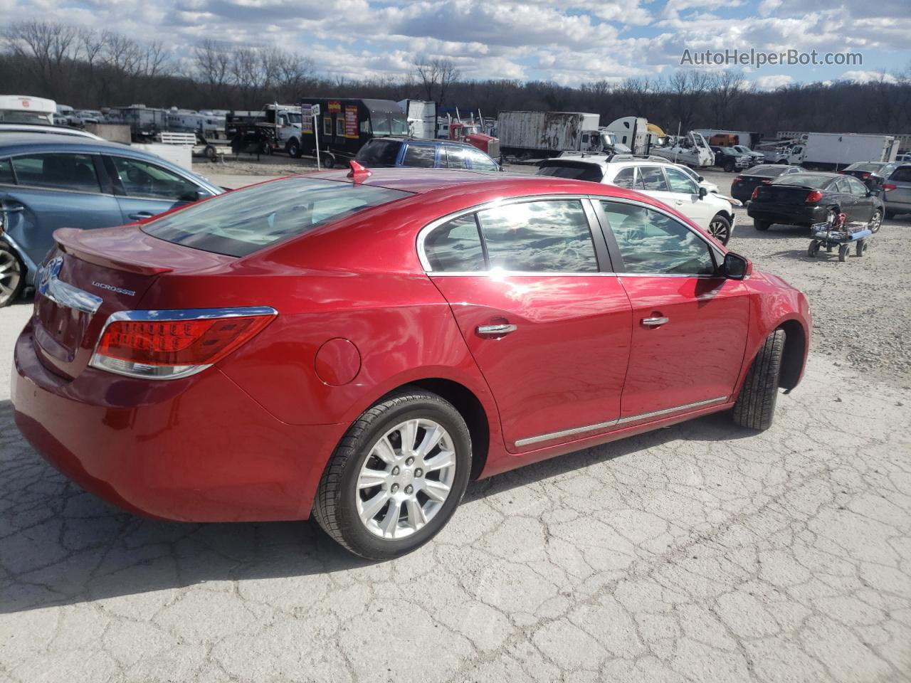 2013 Buick Lacrosse  Red vin: 1G4GC5GR7DF207698