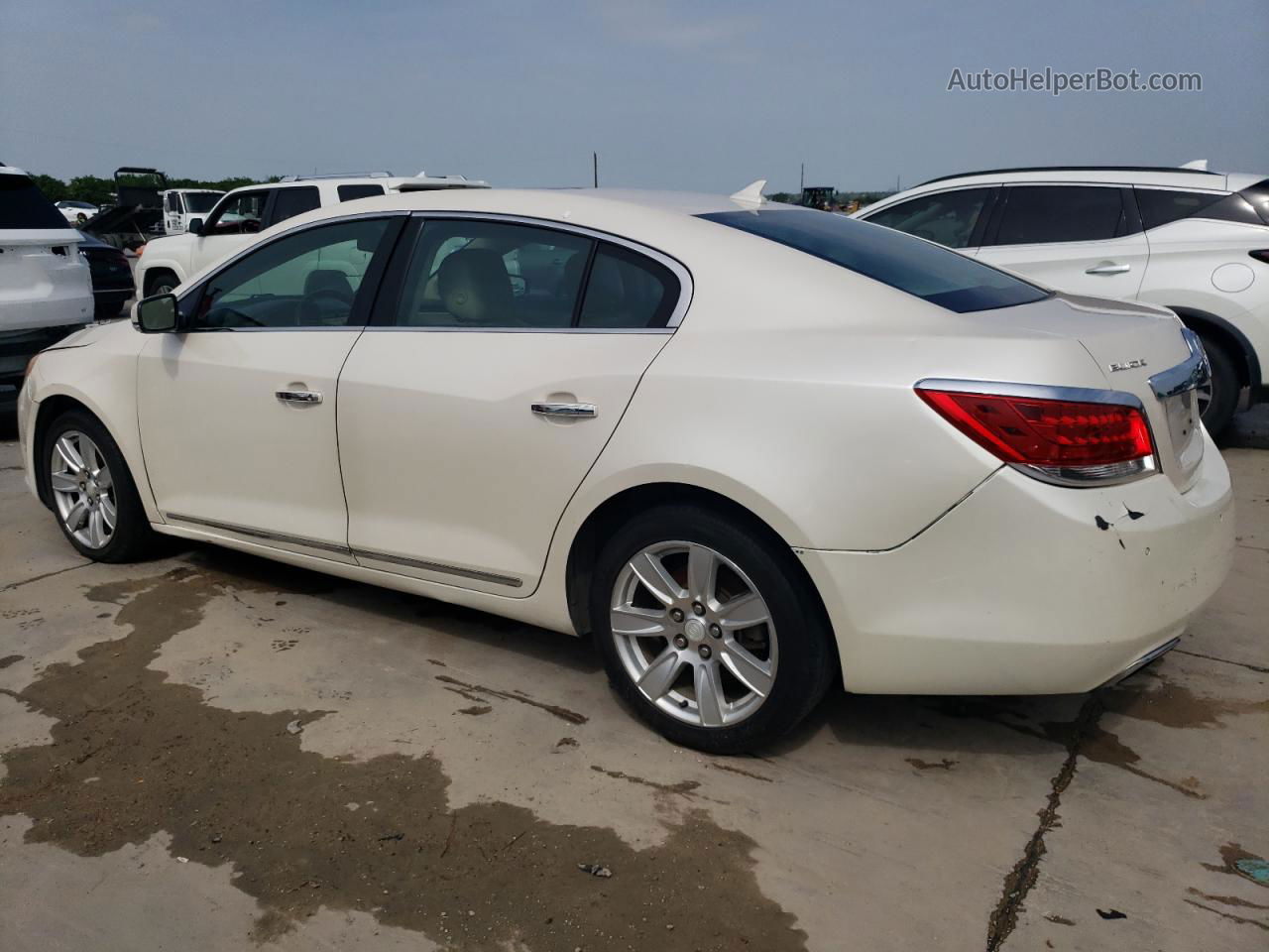 2013 Buick Lacrosse Premium Beige vin: 1G4GF5G33DF211010