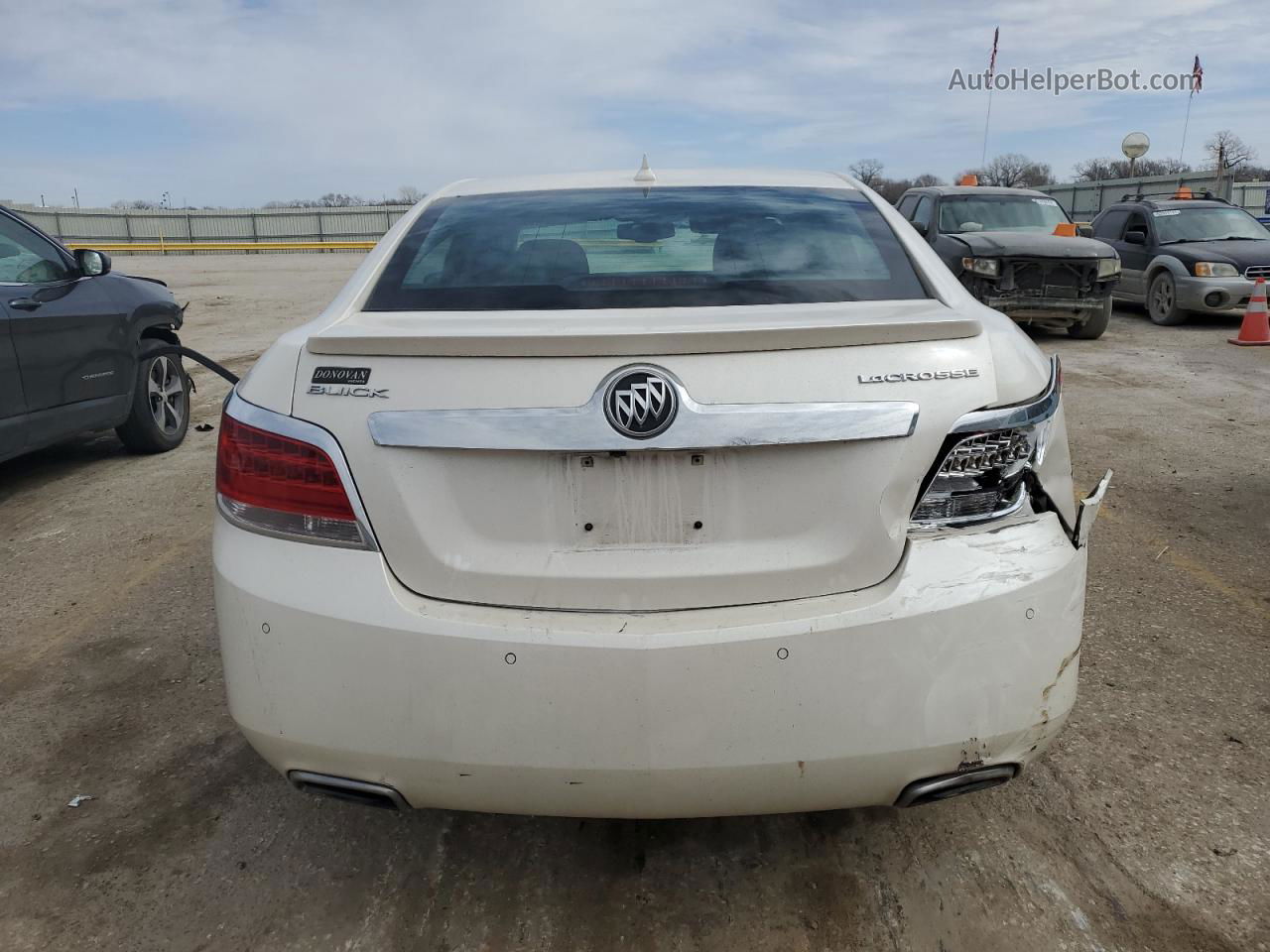 2013 Buick Lacrosse Touring White vin: 1G4GJ5E33DF198308