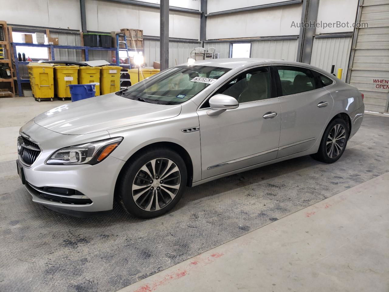 2017 Buick Lacrosse Preferred Silver vin: 1G4ZN5SS5HU162078