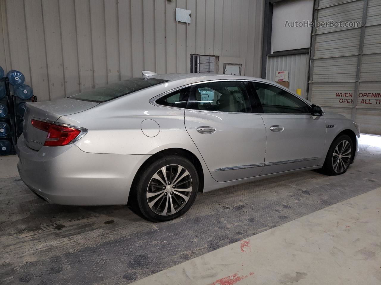 2017 Buick Lacrosse Preferred Silver vin: 1G4ZN5SS5HU162078