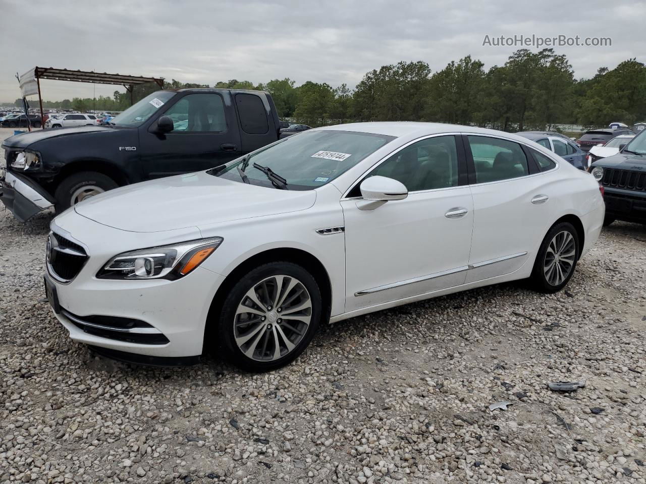 2017 Buick Lacrosse Essence White vin: 1G4ZP5SS0HU156540