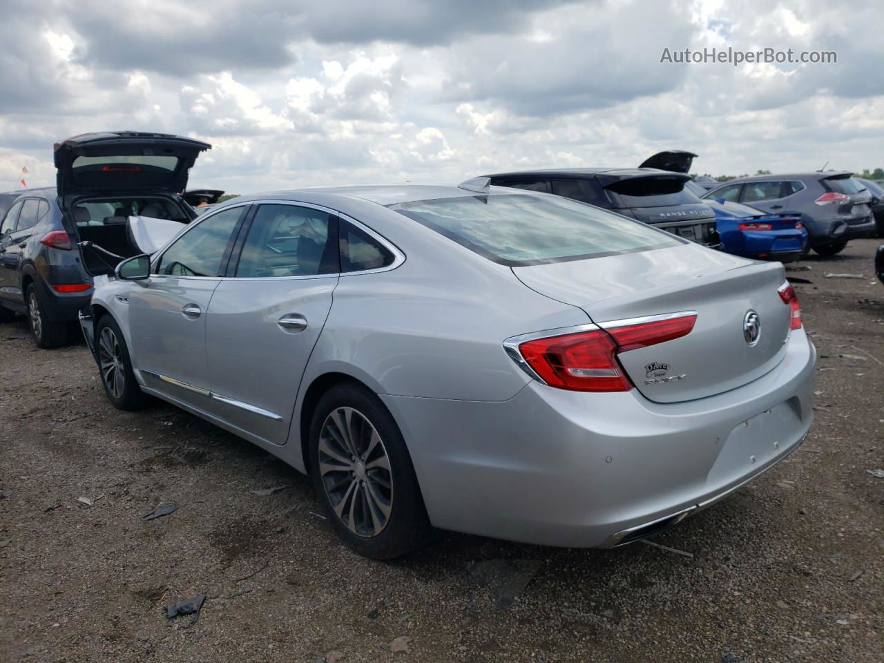 2017 Buick Lacrosse Essence Silver vin: 1G4ZP5SS1HU209648