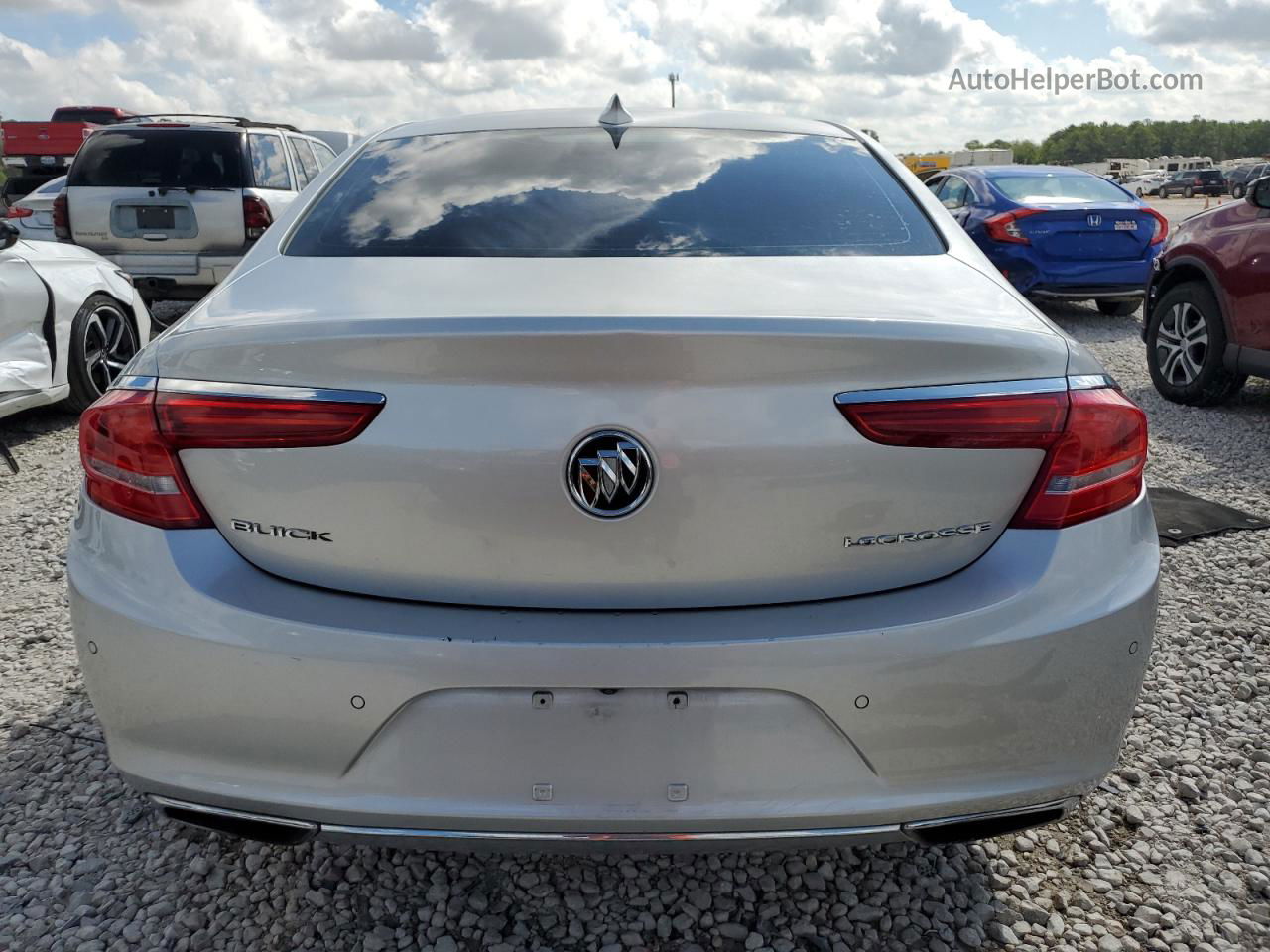 2017 Buick Lacrosse Essence Silver vin: 1G4ZP5SS1HU210220