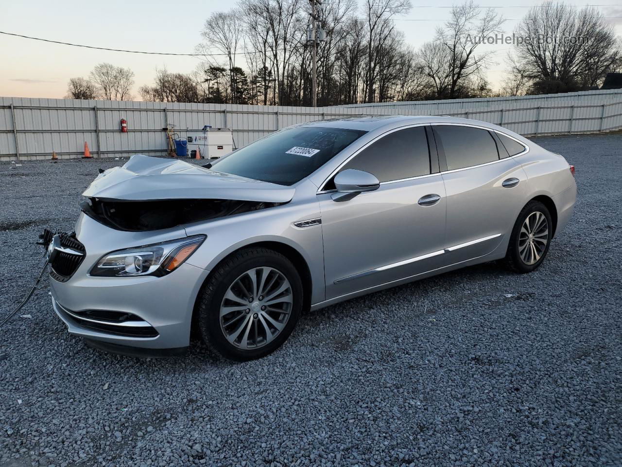 2017 Buick Lacrosse Essence Silver vin: 1G4ZP5SS2HU172366