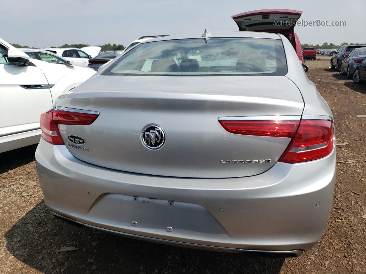 2017 Buick Lacrosse Essence Silver vin: 1G4ZP5SS2HU198045