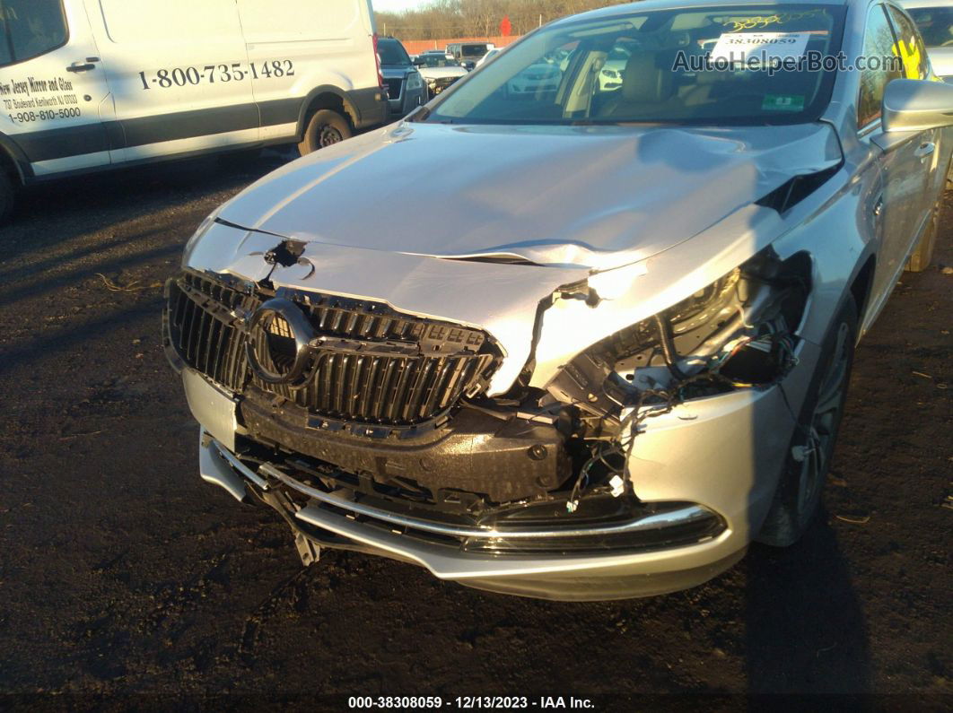 2017 Buick Lacrosse Essence Серебряный vin: 1G4ZP5SS4HU181442