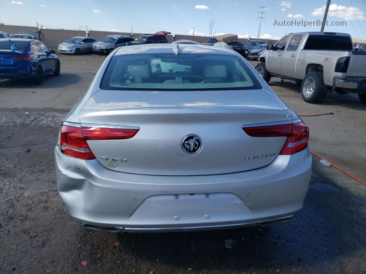 2017 Buick Lacrosse Essence Silver vin: 1G4ZP5SS4HU196538