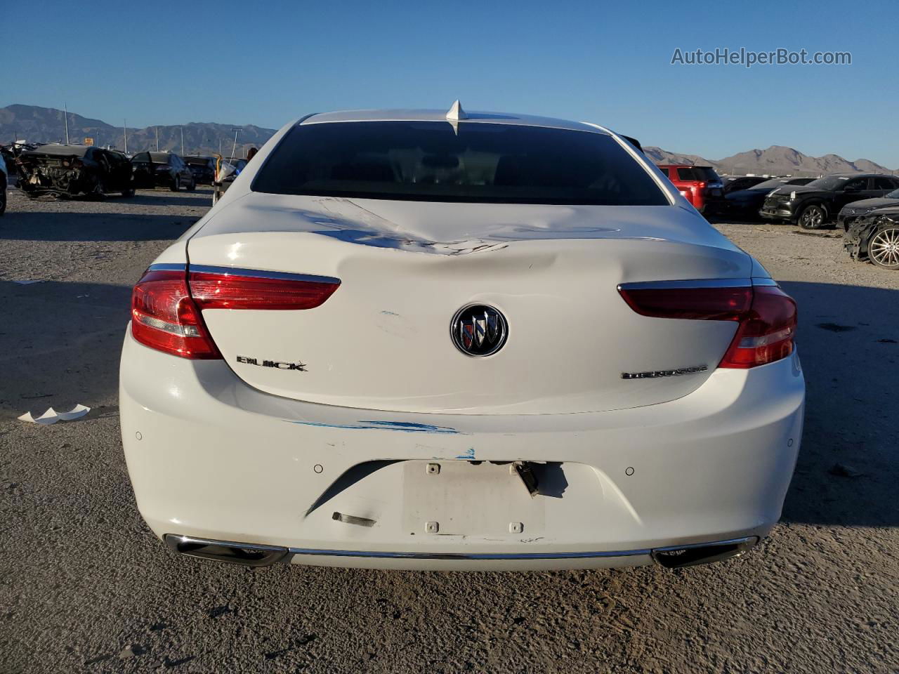 2017 Buick Lacrosse Essence White vin: 1G4ZP5SS6HU209614