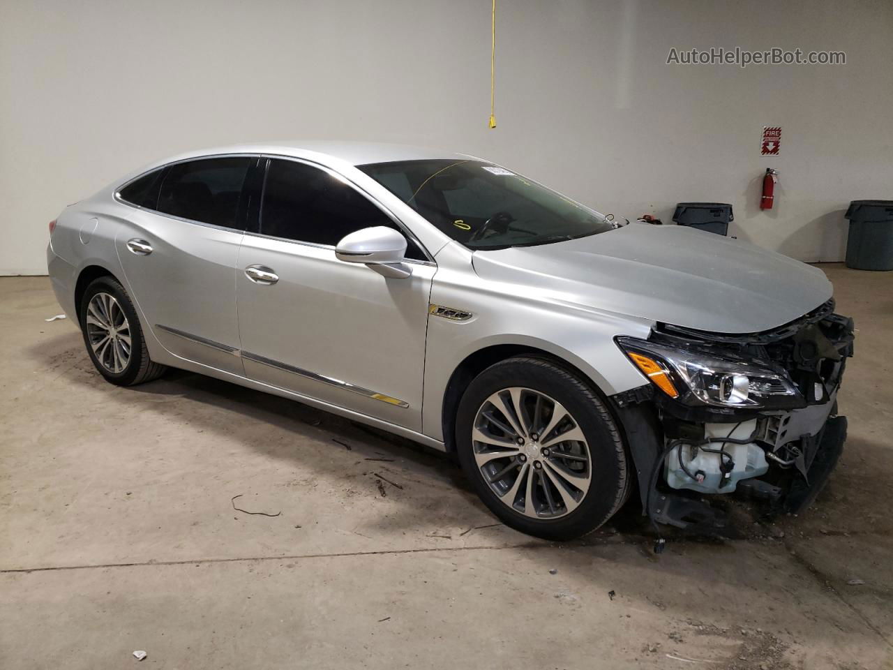 2019 Buick Lacrosse Essence Silver vin: 1G4ZP5SS7KU104247