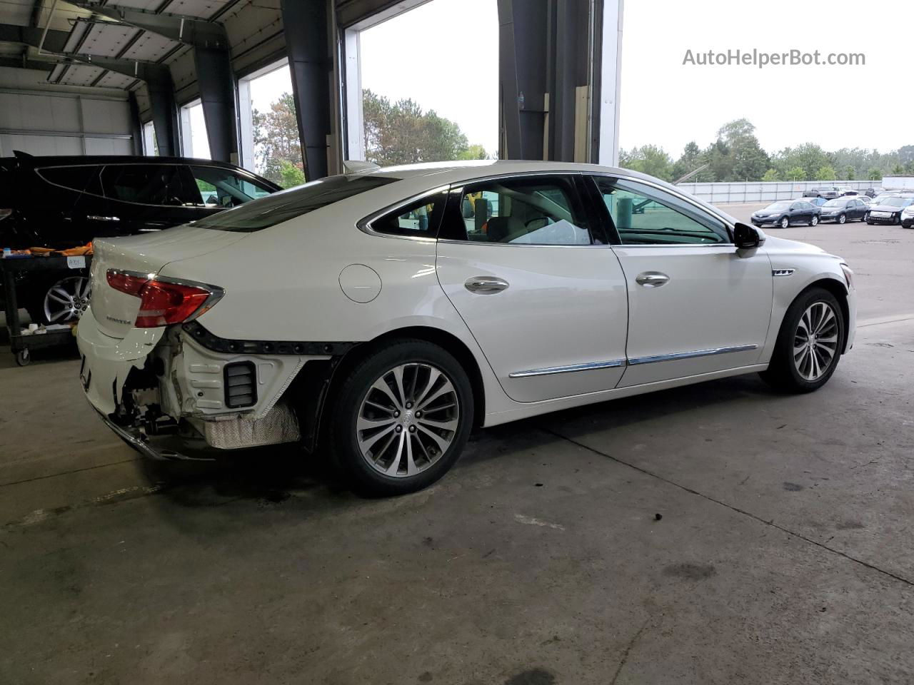 2017 Buick Lacrosse Essence White vin: 1G4ZP5SS9HU205184