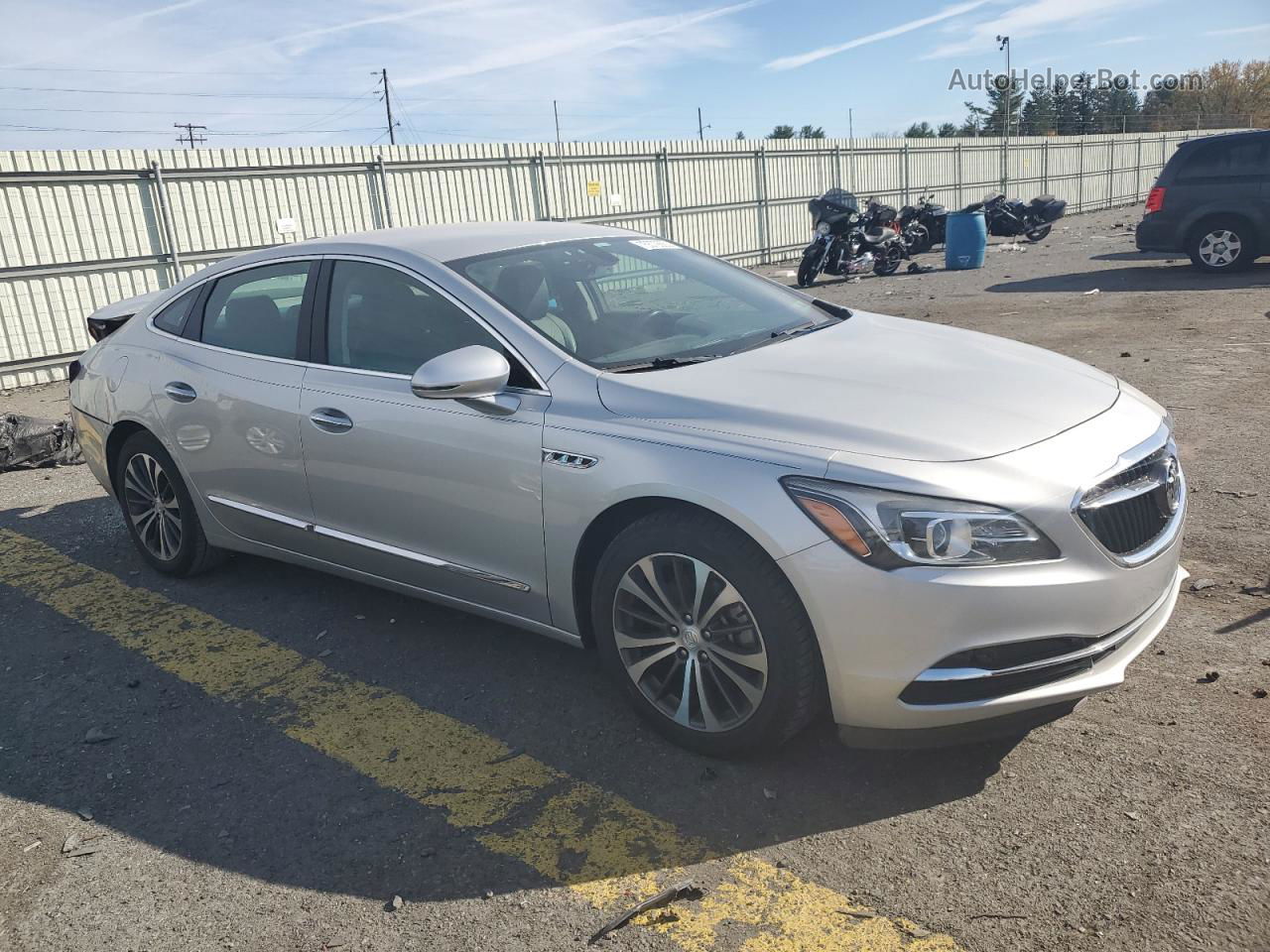 2017 Buick Lacrosse Essence Silver vin: 1G4ZP5SSXHU189142