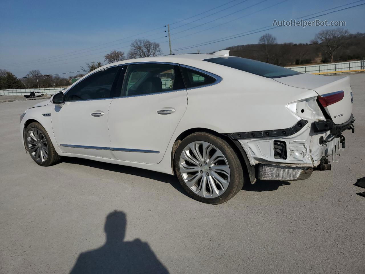 2017 Buick Lacrosse Essence White vin: 1G4ZP5SSXHU194924