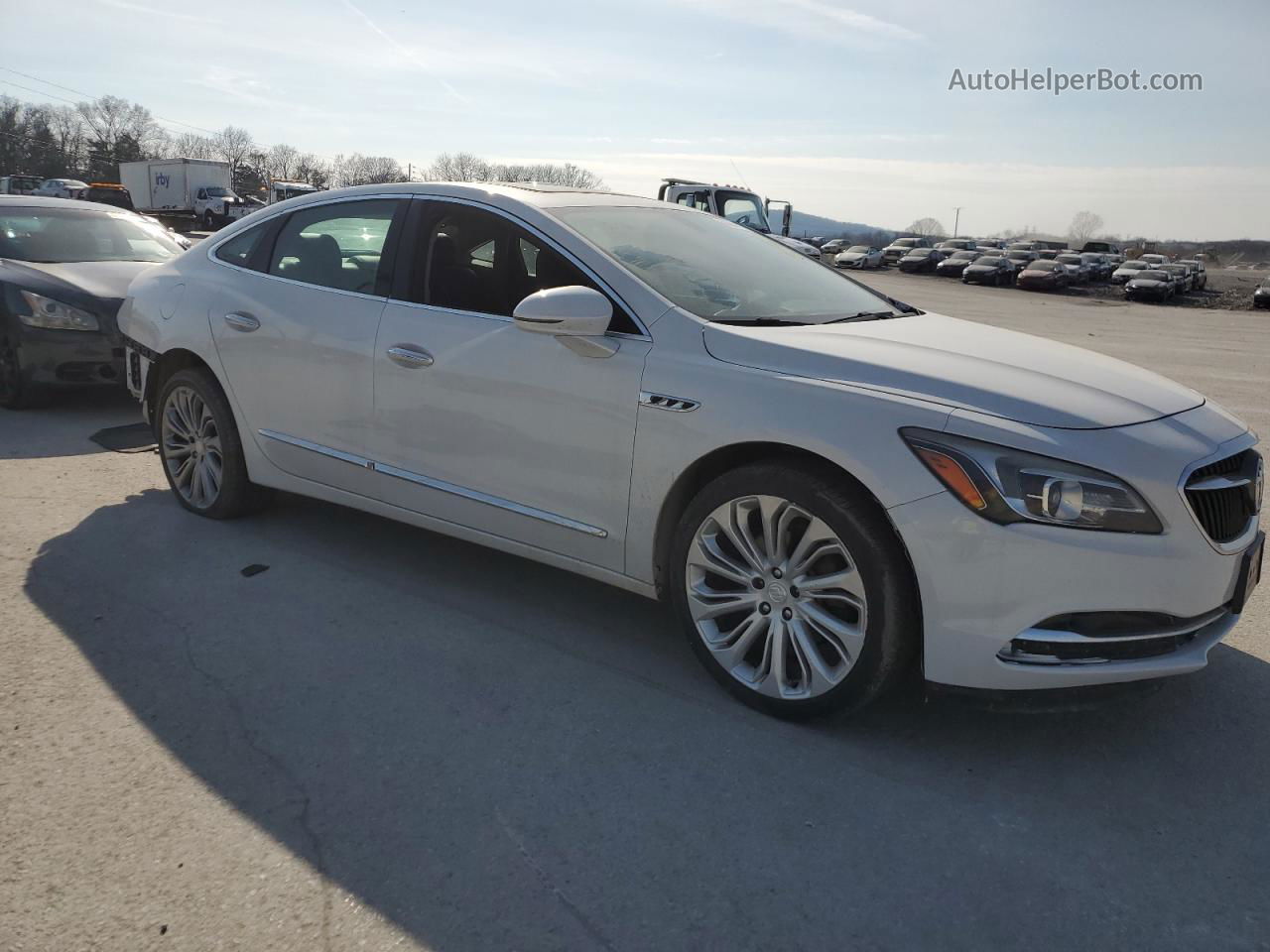 2017 Buick Lacrosse Essence White vin: 1G4ZP5SSXHU194924