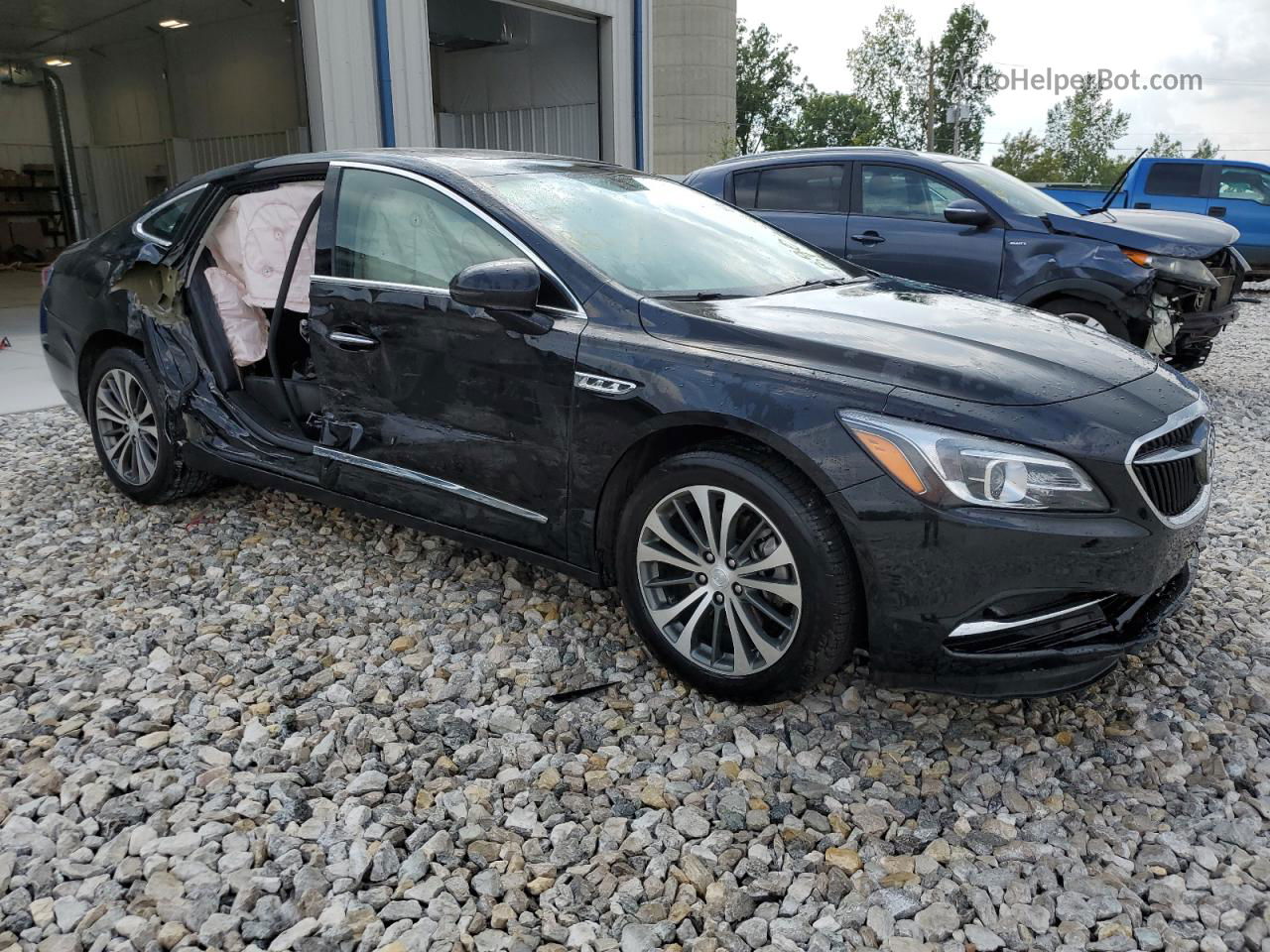 2019 Buick Lacrosse Essence Черный vin: 1G4ZR5SS1KU123287