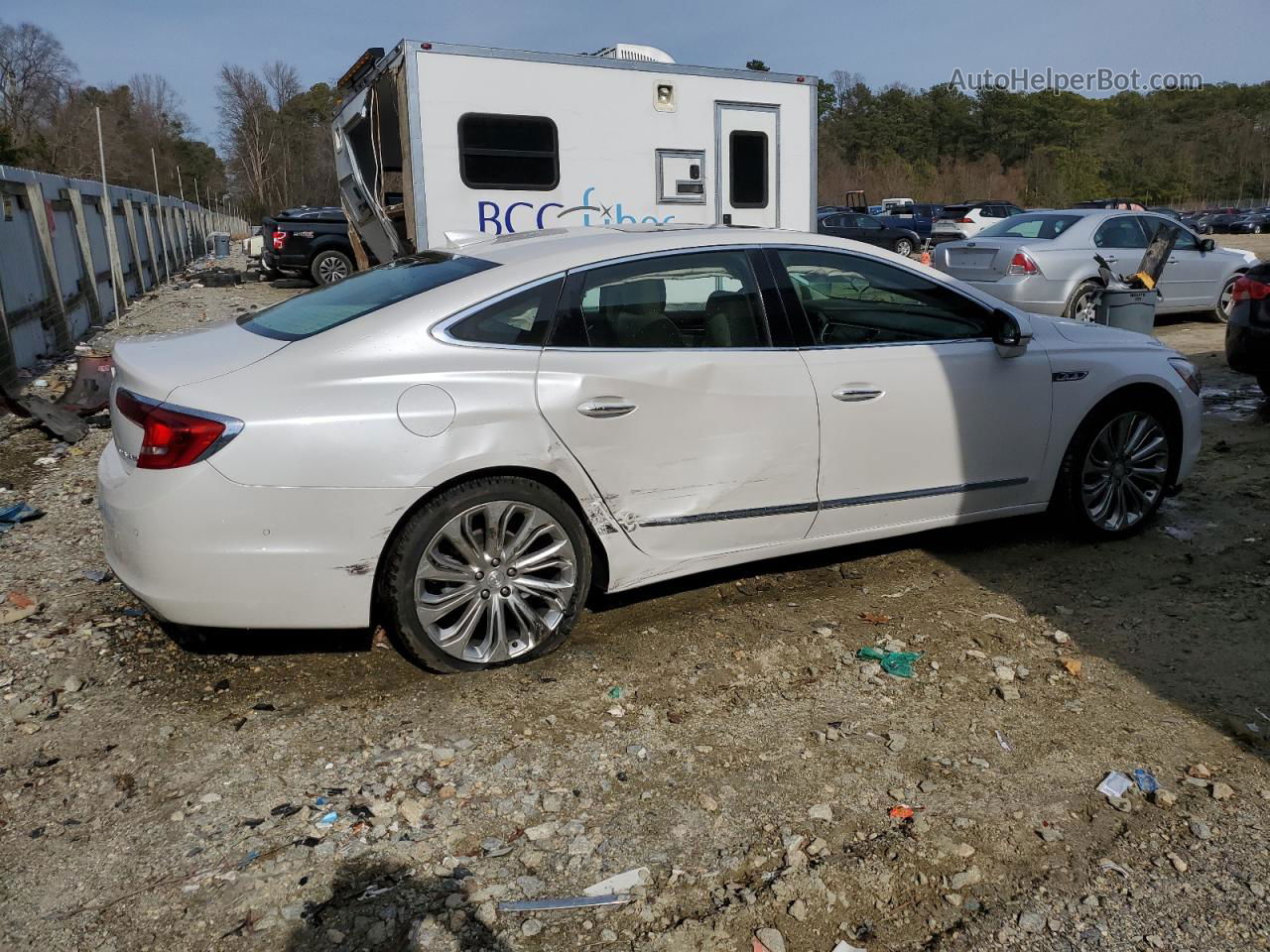 2017 Buick Lacrosse Premium White vin: 1G4ZR5SS4HU165655