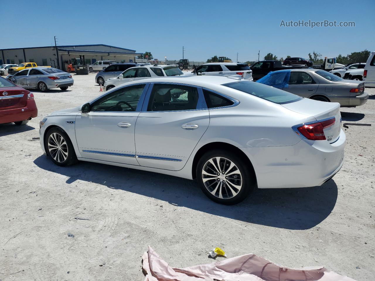 2017 Buick Lacrosse Premium White vin: 1G4ZR5SS6HU192808