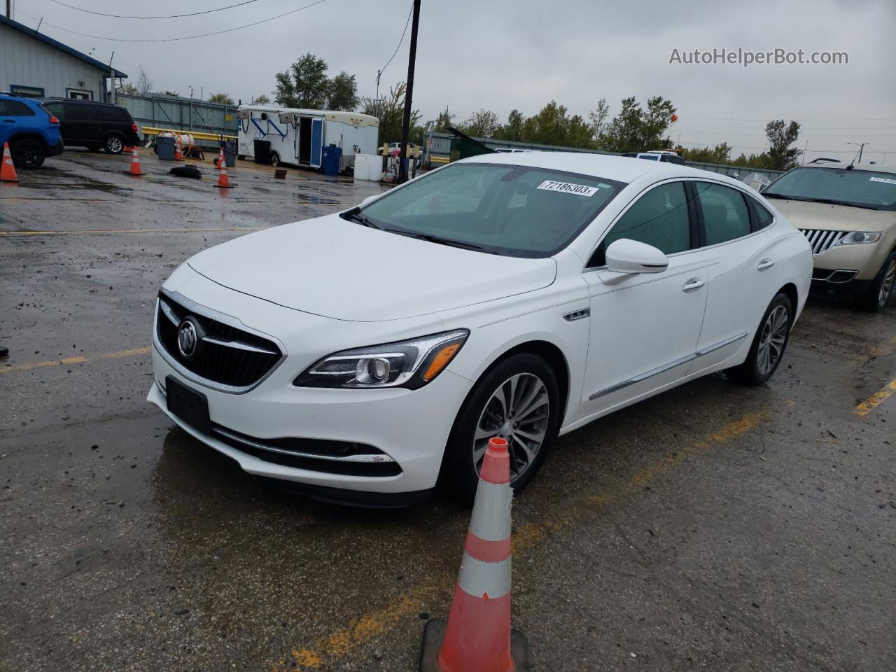 2019 Buick Lacrosse Essence Белый vin: 1G4ZR5SS7KU100340