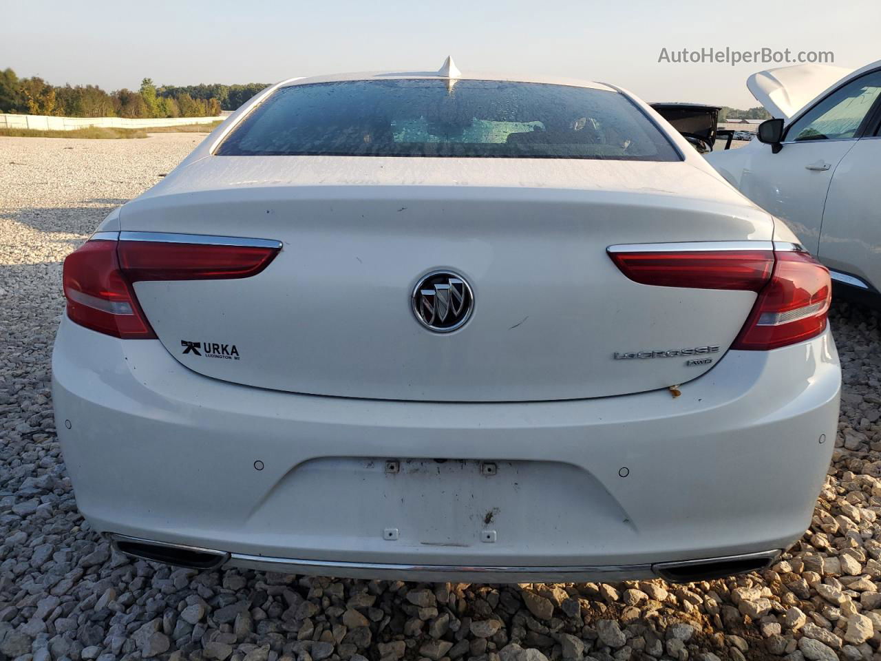 2019 Buick Lacrosse Avenir White vin: 1G4ZV5SS3KU104817